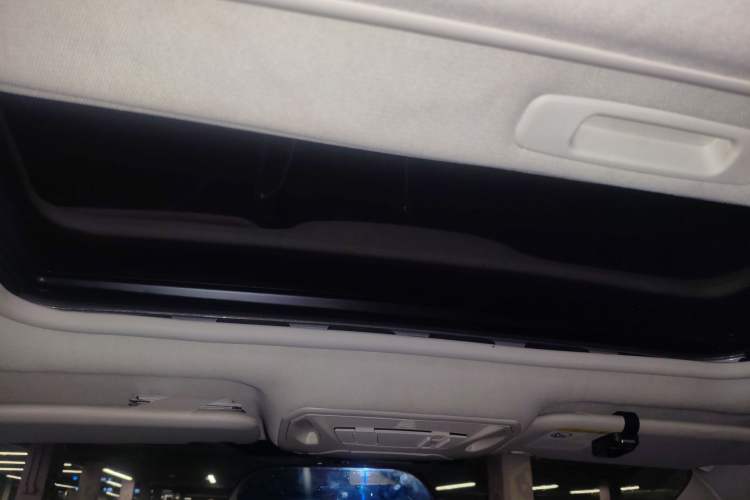 Used Ford Focus 2012 Sedan 1.6L Automatic Fashion Edition Headliner