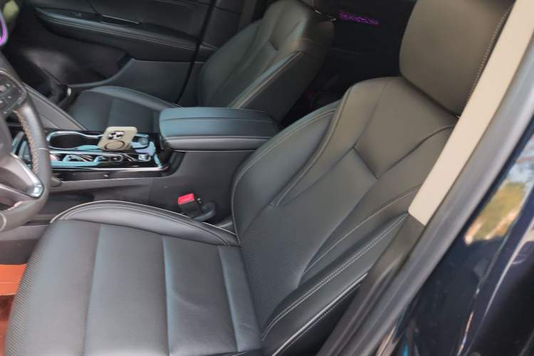 Used Buick Envision 2021 Encore Plus 652T Five-Seat Luxury Model
