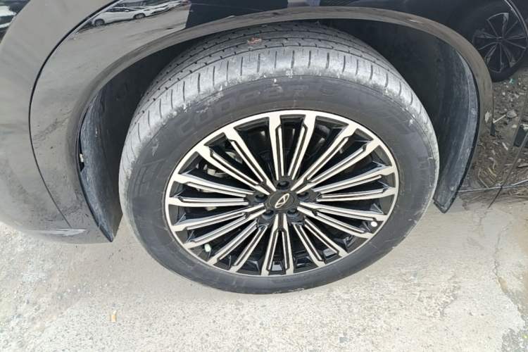 Used Chery Tiggo 9 C-DM 2025 1.5T 106KM Ultra-Comfort Edition 5 Seats Lithium-NMC Left Front Wheel Hub