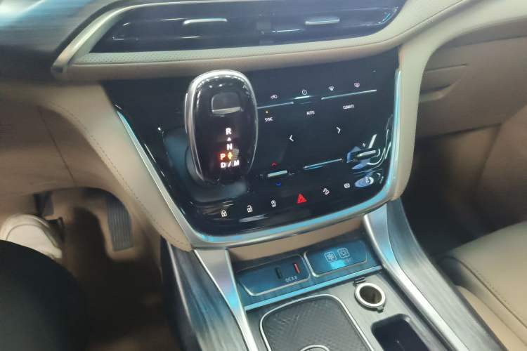 Used Buick GL8 2021 ES Land Cruiser 653T Luxury Edition