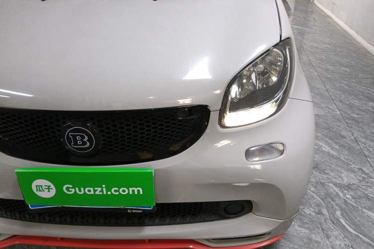 Used smart fortwo 2015 1.0L 52 kW Hardtop Passion Edition
