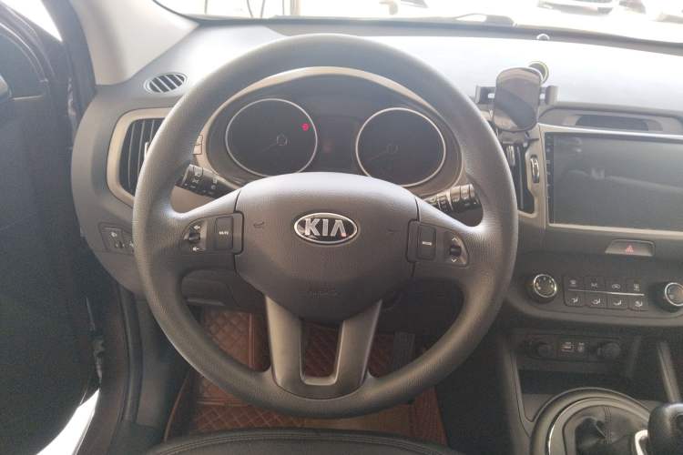 Used Kia Sportage R 2016 2.0L Manual Two-Wheel Drive GL Trim
