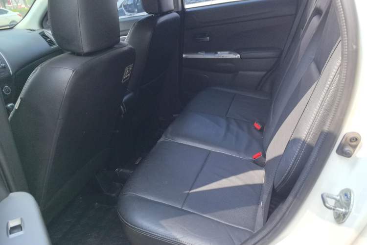 Used Mitsubishi ASX 2013 2.0L CVT Two-Wheel Drive Luxury Edition