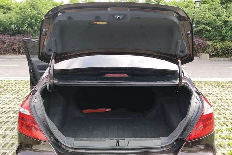 Used Geely Auto Emgrand 2017 Sedan Million Edition 1.5L Manual - Upward Version