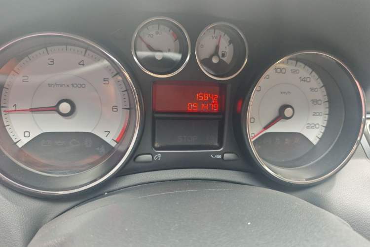 Used Peugeot 308 2014 Enjoy Edition Classic 1.6L Manual Fashion Model