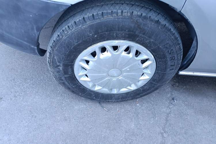 Used Ford Transit 2017 2.0T Diesel Multi-Function Commercial Vehicle Mid-Drive Mid-Roof China V Standard
