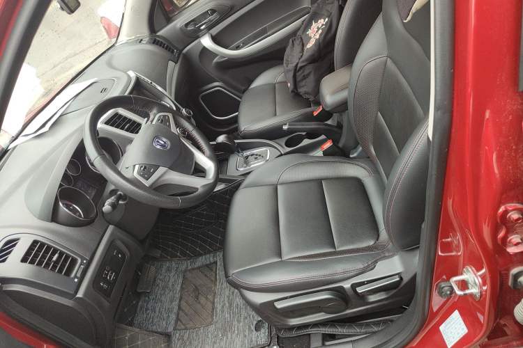 Used CHANGAN CS35 2016 1.6L Automatic Luxury Model China IV Standard