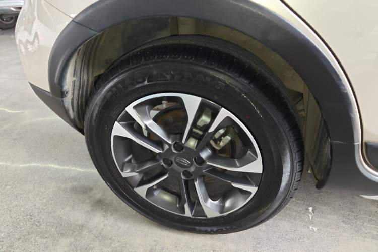 Used Geely Auto Vision X3 2019 Upgraded Model 1.5L Manual Elite Version
