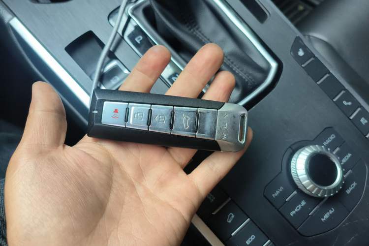 Used Wey VV5 2017 2.0T Ultra-Luxury Version
