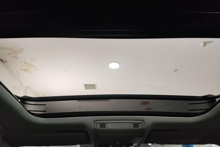 Used Volkswagen Sagitar 2025 300TSI DSG Excellence Edition Headliner