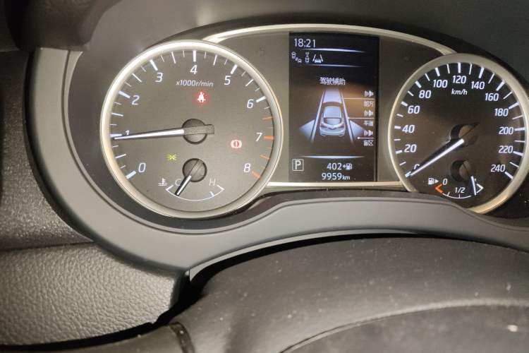 Used Nissan Tiida 2023 1.6L CVT Smart Drive Version Odometer Close Up