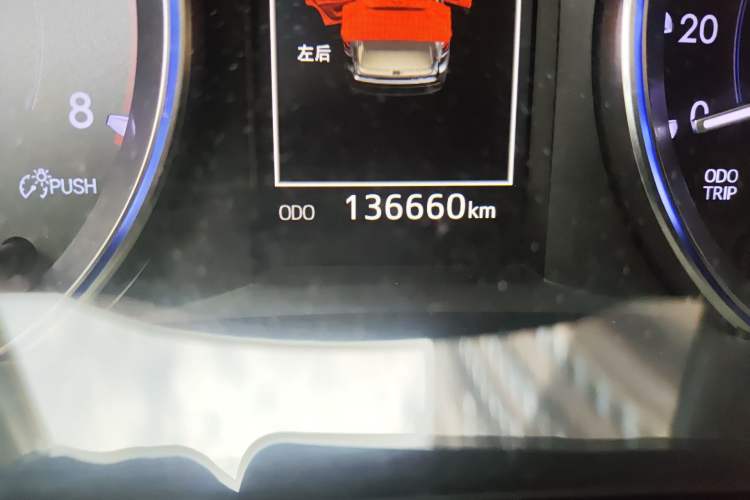 Used Toyota Highlander 2018 2.0T Four-Wheel Drive Luxury Version 7 Seats China VI Standard
