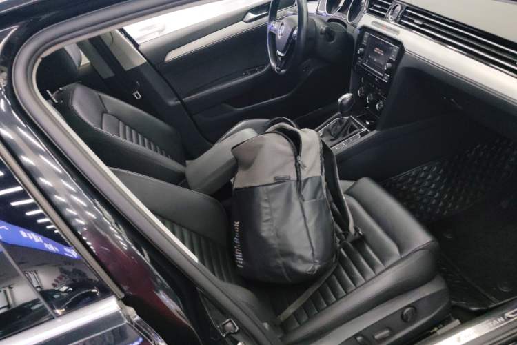 Used Volkswagen Magotan 2018 330TSI DSG Advanced Model