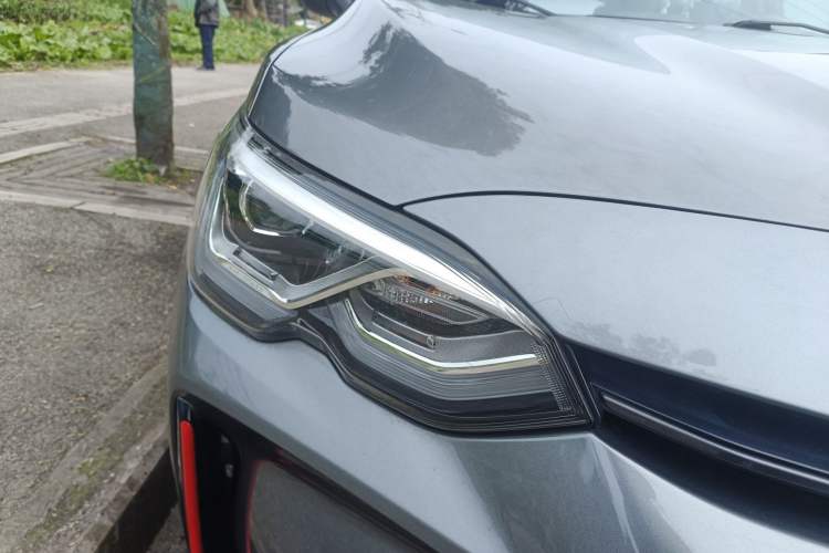 Used Chevrolet Orlando 2018 Redline 530T Automatic Enjoyment Edition (5+2 Model) – China V Standard Right Front Headlight