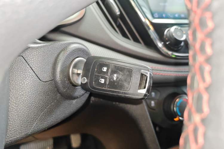 Used Chevrolet Monza 2020 Light Hybrid RS 330T Automatic Thrill Edition