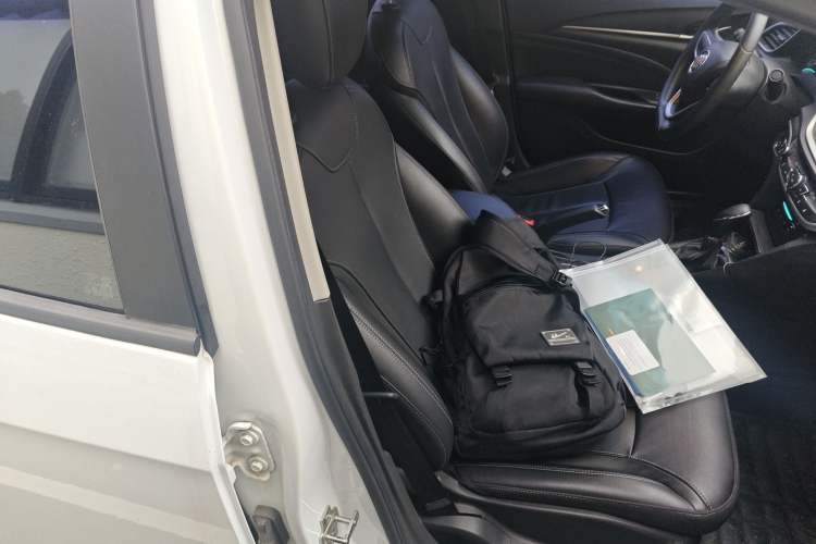 Used Buick GT 2015 15N Automatic Deluxe Edition Right Front Seat