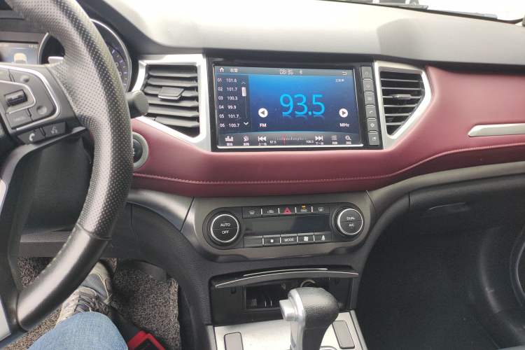 Used Haval H6 Coupe 2018 Red-Label 1.5T Automatic Two-Wheel Drive Luxury Model
