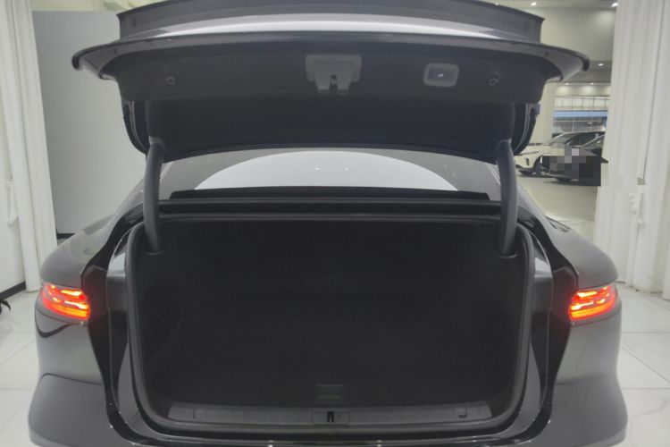 Used VOYAH PASSION 2023 Four-Wheel Drive Flagship Edition Trunk