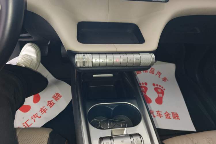 Used BYD Dolphin 2023 420 km Fashion Edition Gear Lever