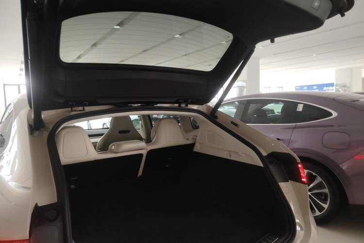 Used Hima Luxeed R7 2025 Range-Extended Version 251 km Max