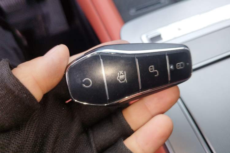 Used BYD Tang L 2025 DM 175KM Drone Player Edition