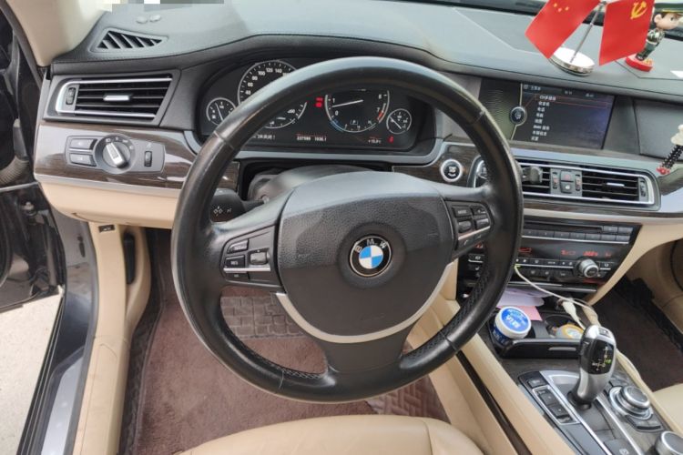 Used BMW 7 Series 2009 740Li Leading Model Steering Wheel