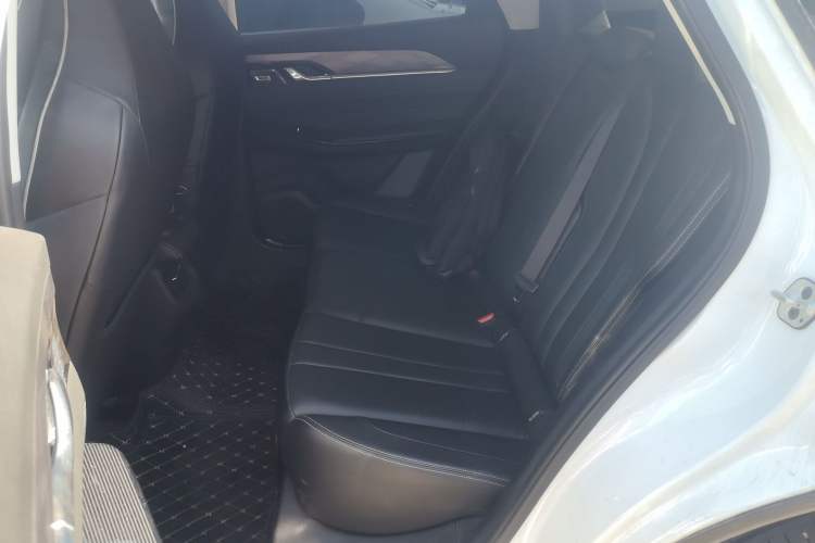 Used Dongfeng Aeolus Mage 2023 1.5T Luxury Edition Interior 4