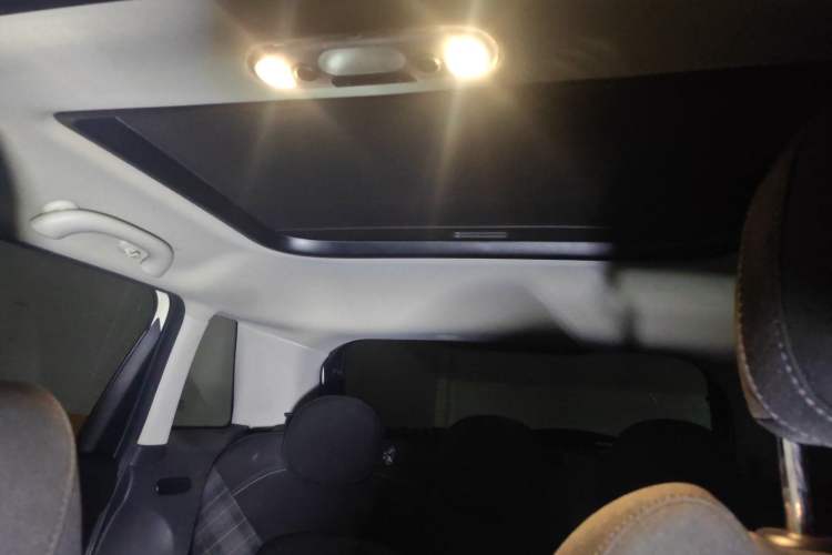 Used MINI 2015 1.5T COOPER Fun Five-Door Edition
