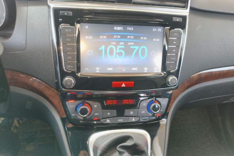 Used Haval H6 2014 Sport Edition 2.0T Diesel Manual Two-Wheel-Drive Elite Model