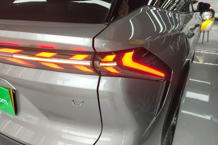 Used Geely Galaxy L7 2023 1.5T 115 km Starship
