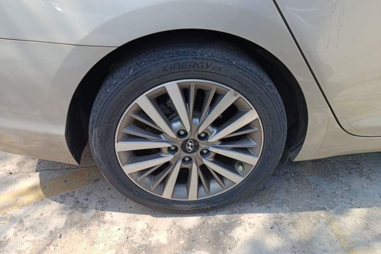 Used Hyundai Mistra 2017 1.8L Automatic Smart GLS China V Standard Right Rear Wheel Hub