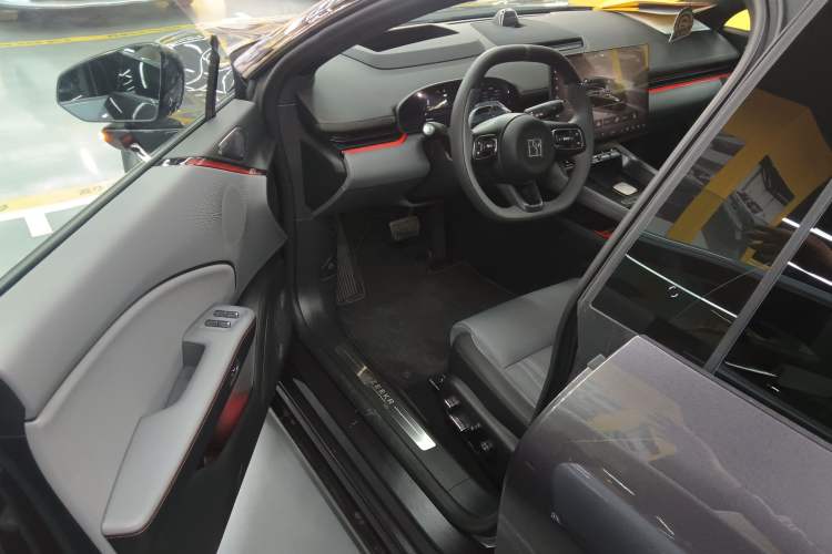 Used Zeekr 007GT 2025 Long-Range Rear-Wheel Drive Intelligent Driving Version 100 kWh
