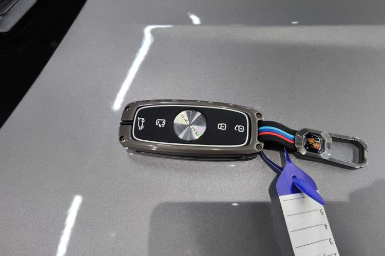 Used Roewe iMAX8 2023 400TGI Elite Edition
