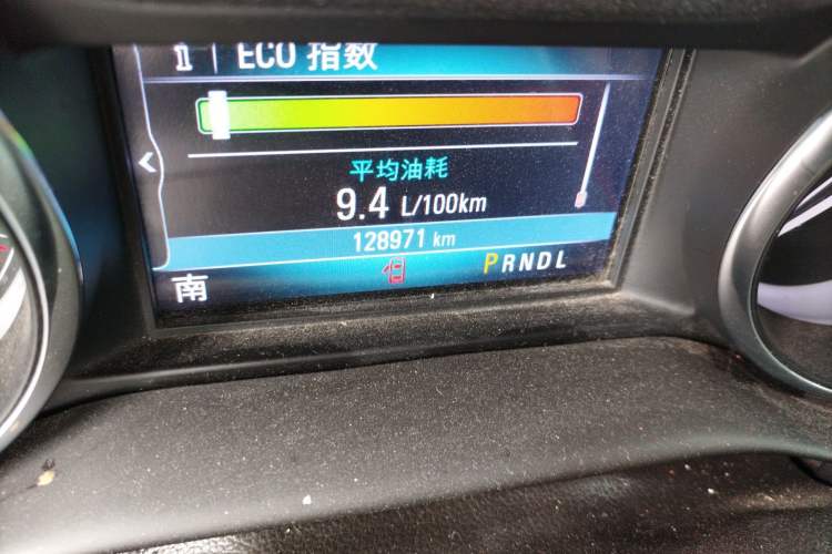 Used Buick Envision 2018 20T Two-Wheel Drive Luxury Model Odometer Close Up