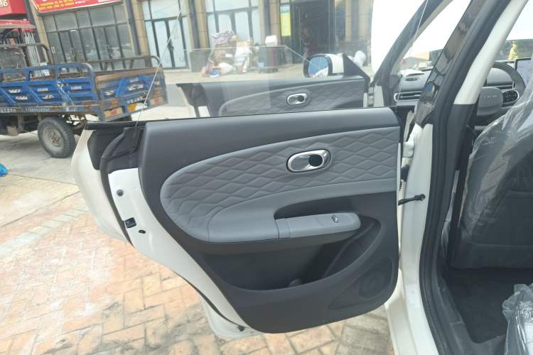 Used Dongfeng NAMMI 01 2024 New Edition 330 Plus Smart+
