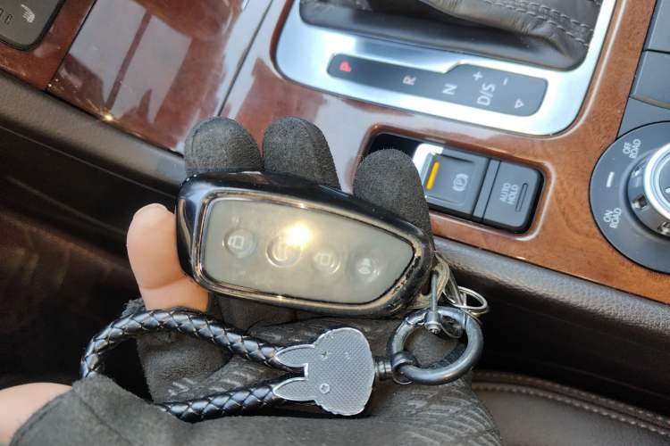 Used Volkswagen Touareg 2015 3.0 TSI Comfort Model