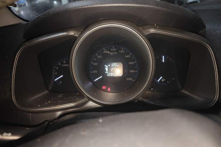 Used CHANGAN OSHAN CX70 2016 1.6L Manual Luxury Model