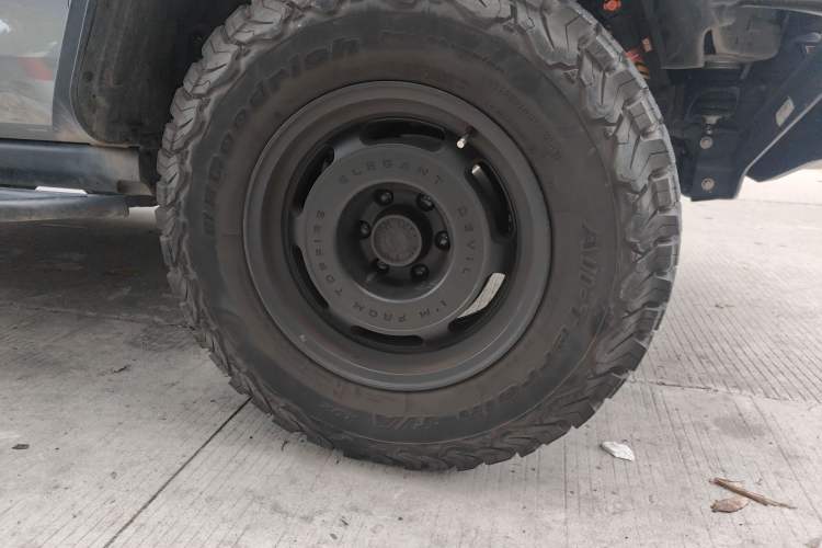 Used Tank 300 2023 2.0T Iron Rider 02 Right Front Wheel Hub