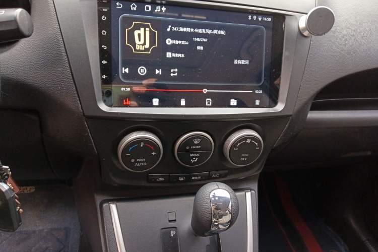 Used Mazda 5 2011 2.0L Automatic Comfort Edition Audio And AC Panel