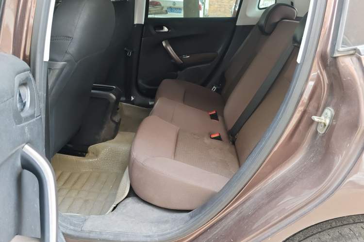 Used Peugeot 2008 2014 1.6L Automatic Fashion Edition
