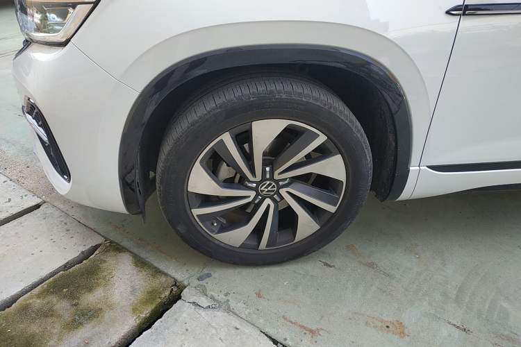 Used Volkswagen Tayron X 2023 330TSI Two-Wheel-Drive Prestige High-Energy Version