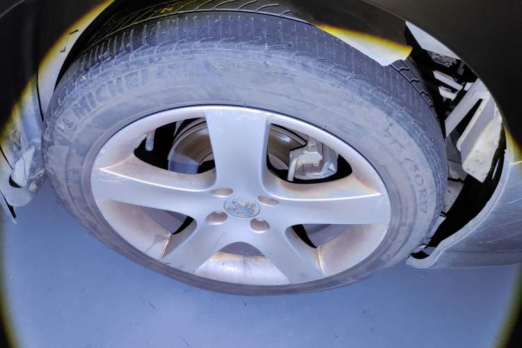 Used Peugeot 408 2011 2.0L Automatic Comfort Edition
