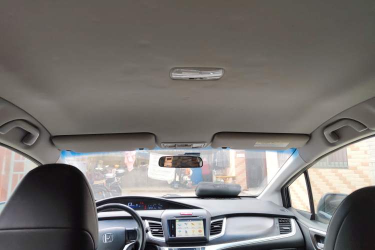 Used Honda Jade 2013 1.8L automatic Comfort version 5 seats