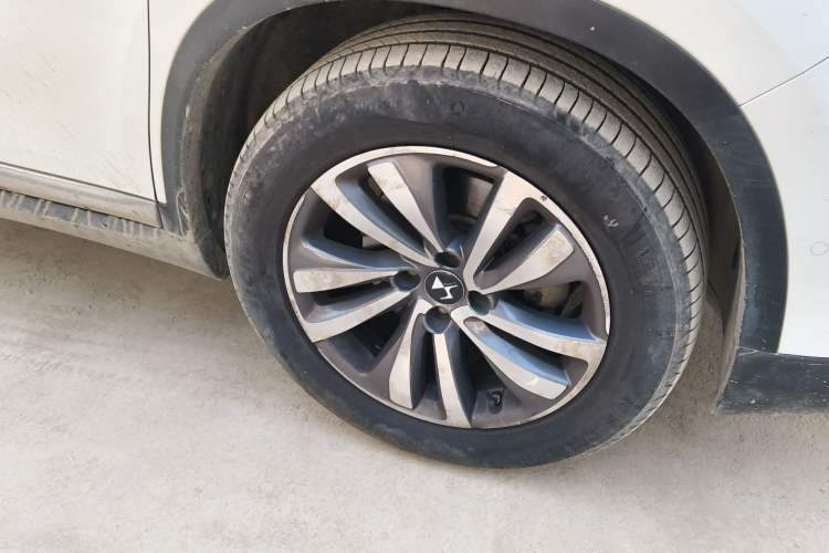 Used DS 6 2014 1.6T Prestige Edition THP160
