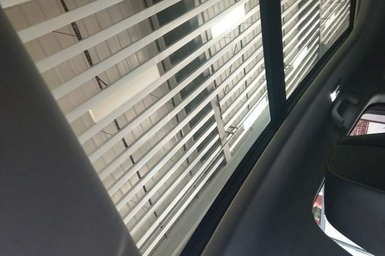 Used CHANGAN UNI-K 2023 2.0T Two-Wheel Drive YueShang Trim