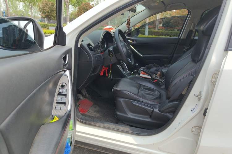 Used Mazda CX-5 2013 2.0L Manual Two-Wheel Drive Comfort Version Driver Seat