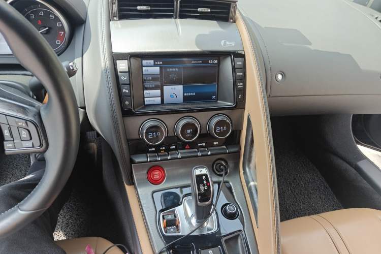 Used Jaguar F-TYPE 2015 3.0 SC S Hardtop Version Audio And AC Panel
