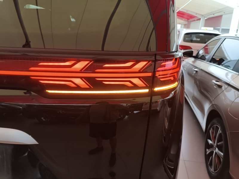 Used Denza D9 2022 DM-i 970 Four-Wheel Drive Prestige Model — 7