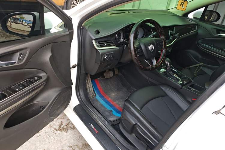 Used Buick Verano 2020 20T CVT Leading Edition Driver Seat