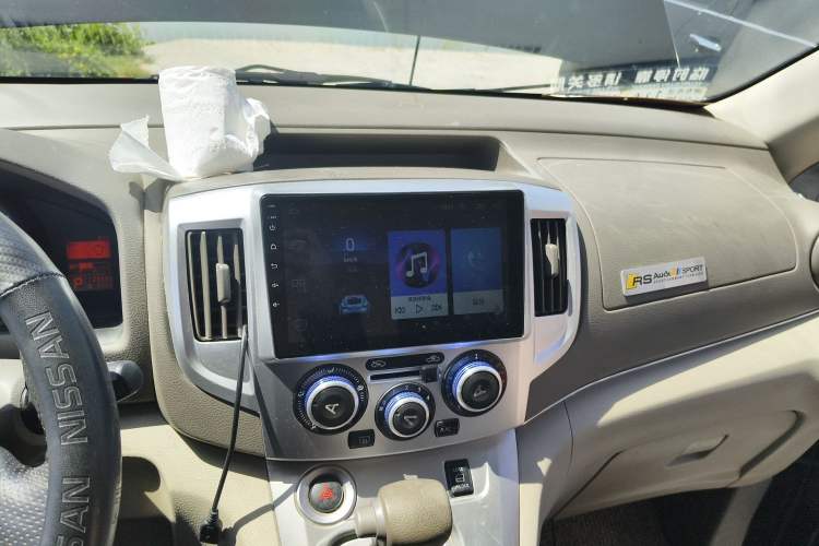 Used Nissan NV200 2014 1.6L CVT Luxury Model China V Standard
